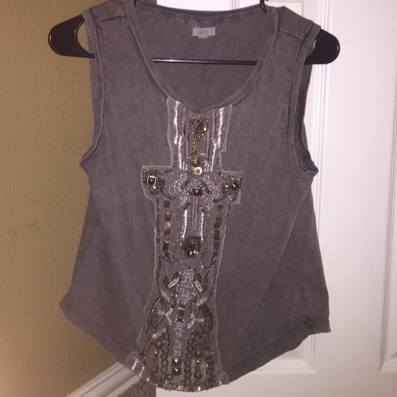 Cute urban outfitters shirt!