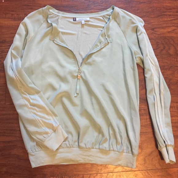 Jennifer Lopez blouse
