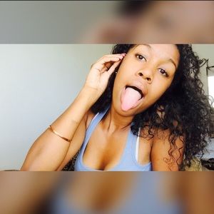 Meet your Posher, April