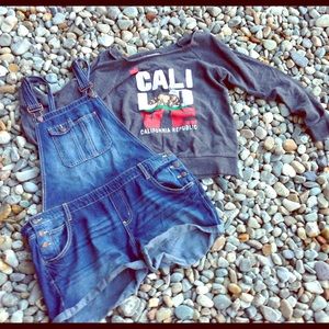 Overall and sweatshirt bundle