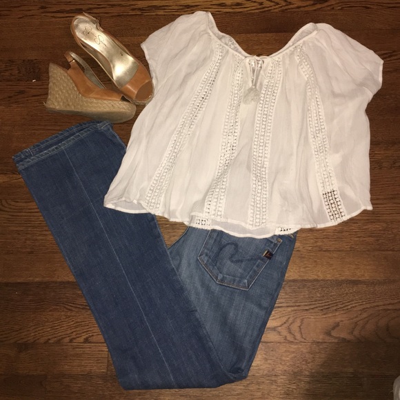 Fun, flirty white blouse, lace detail