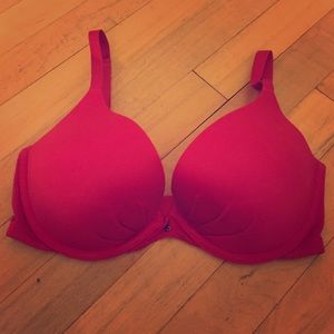Red Fabulous Push up Bra Victoria's Secret