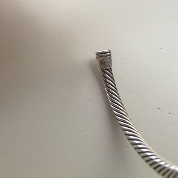 ❗️SOLD❗️David Yurman cable X bracelet with gold. - Picture 2 of 4