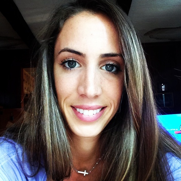 Meet your Posher, Mallory - Picture 1 of 1