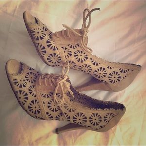 Victorian Vintage Heels