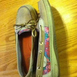 Women Sperry's