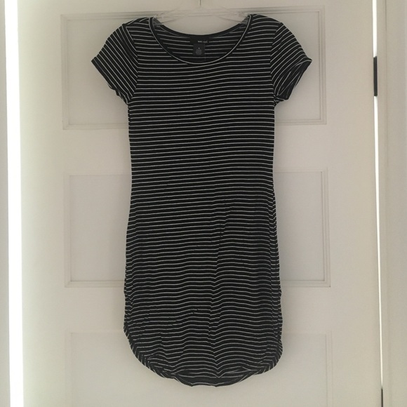Black and White Striped T-shirt Dress