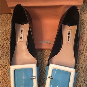 Meet your Posher, Dinnah