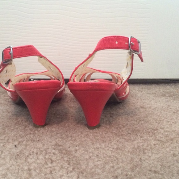 Mod Cloth sandal kitten heels - Picture 4 of 4