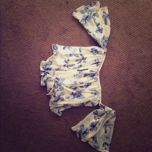 Floral flowing crop top