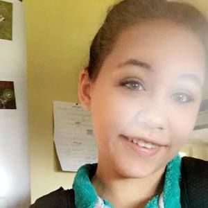 Meet your Posher, Lena