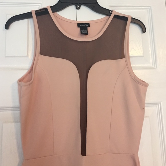 Light pink dress with sheer black cut out - Picture 2 of 3