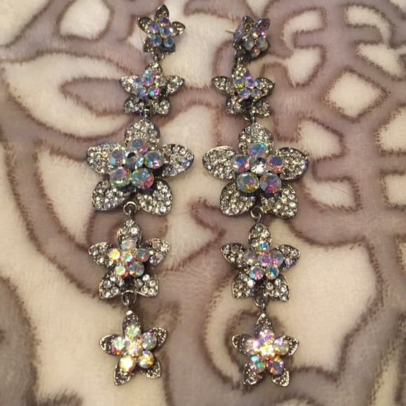 Cocktail Earrings - Picture 1 of 2
