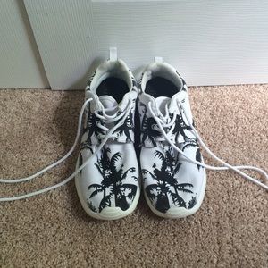 nike palm tree roshes