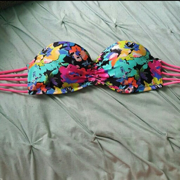 Floral strapless bikini top