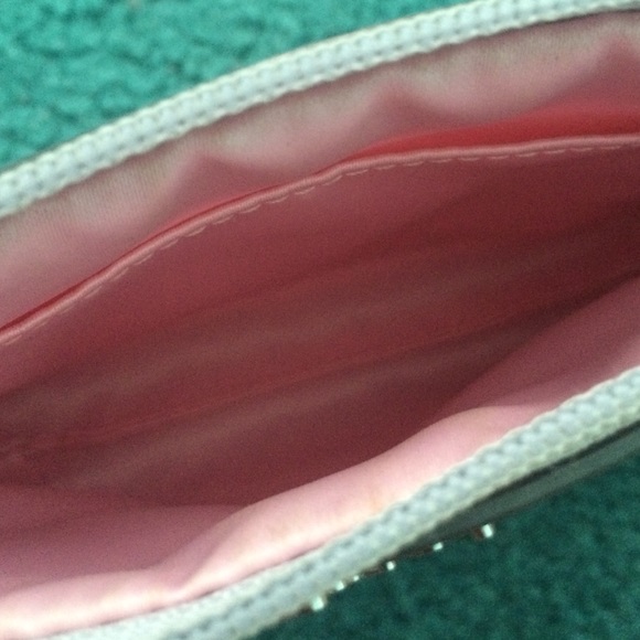 Brand new Coach wristlet - Picture 3 of 3