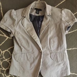 Seersucker short sleeve blazer