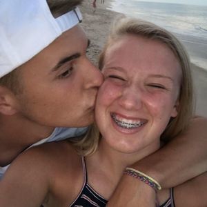 Meet your Posher, Kenzie