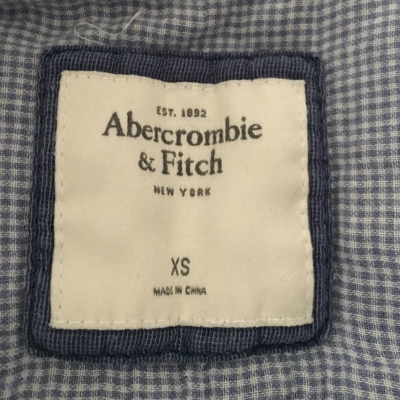 Button Up A&F - image 3