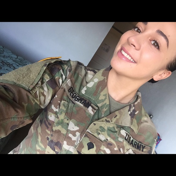 Meet your Posher, Mackenzie - Picture 2 of 2