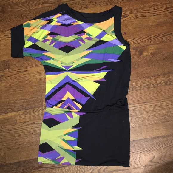 Very Flattering, Cute, and Fun Party Dress!