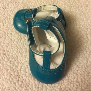 Teal cute baby shoes!