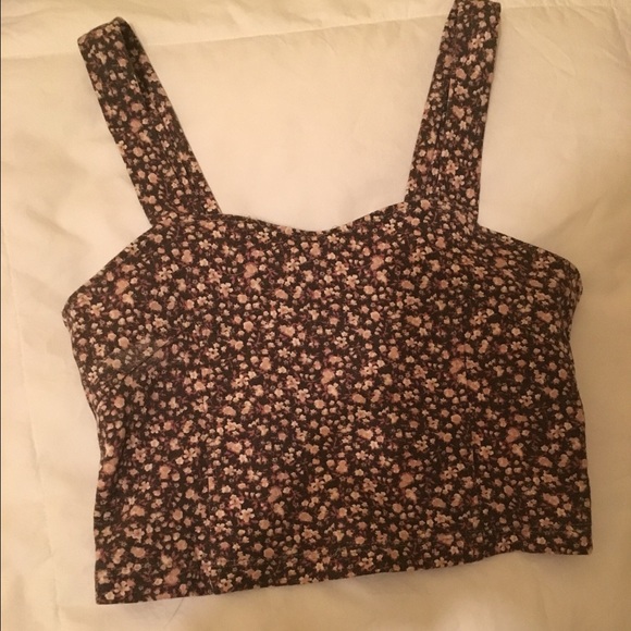 Brandy Melville floral crop top