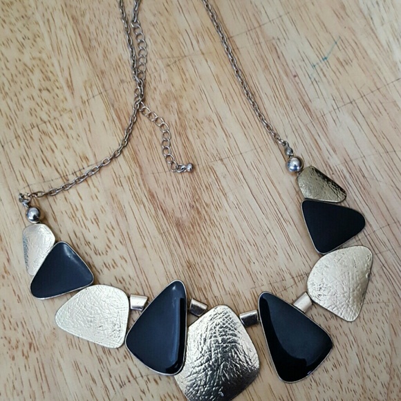 Cute necklace - Picture 3 of 3