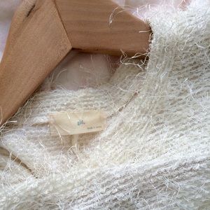 Textured Hi-low Cream Top with Chiffon back