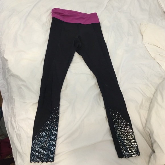 Lulu lemon size 2 crops