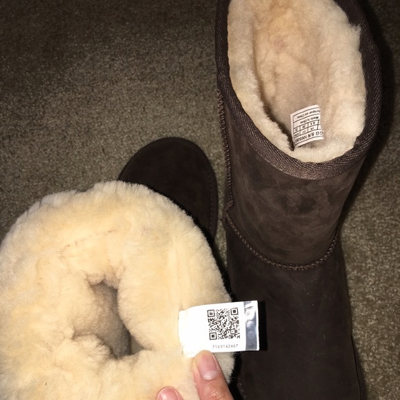 UGG Boots NWT - Picture 3 of 4