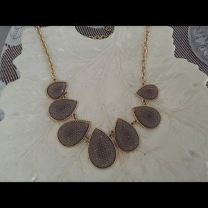 Chick opal gray necklace