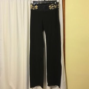 VS PINK bootcut black leggings.