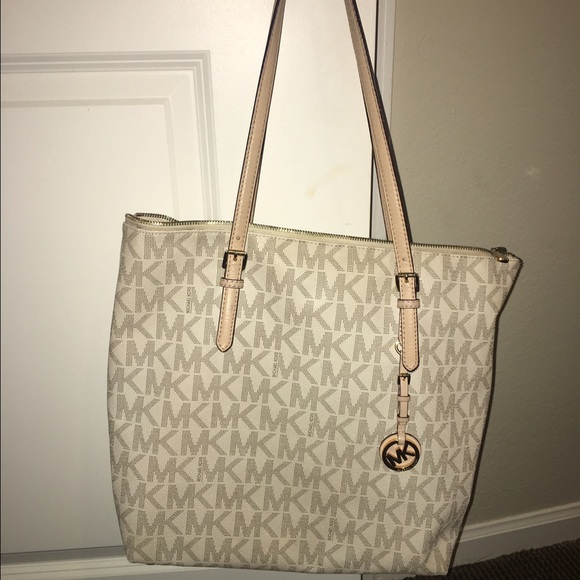 Michael Kors Jet Set Tote