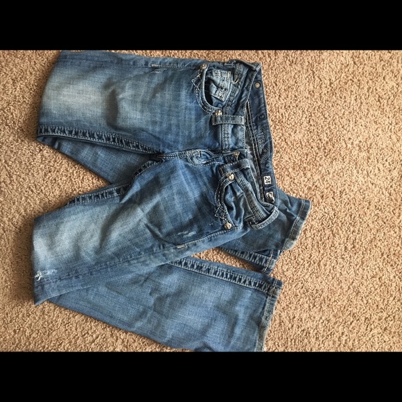 Light wash Miss Me's