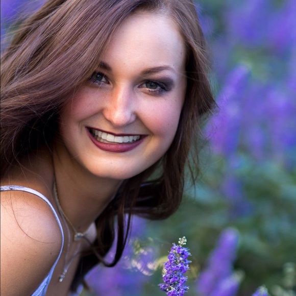 Meet your Posher, Haley
