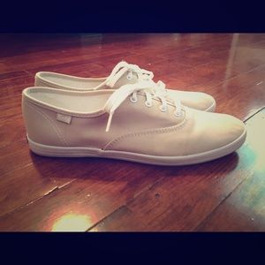 Keds Champion Oxford Canvas Sneaker - size 8