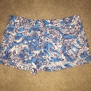 Lilly Pultizer size 8 Walsh shorts