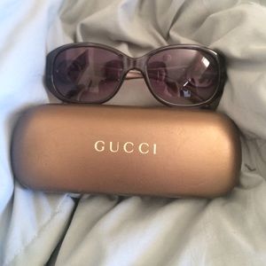Gucci woman's sunglasses