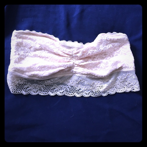 Size medium aerie strapless bra!