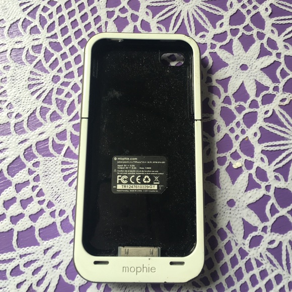 Mophie iPhone 4S external battery pack - Picture 1 of 3