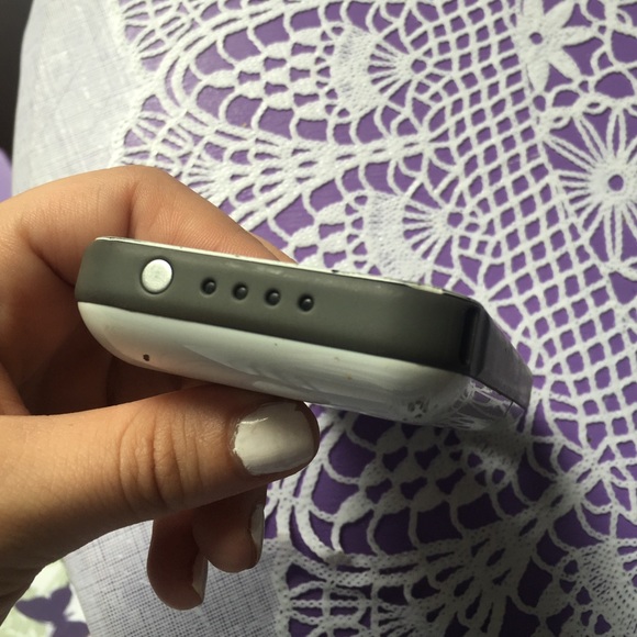Mophie iPhone 4S external battery pack - Picture 3 of 3