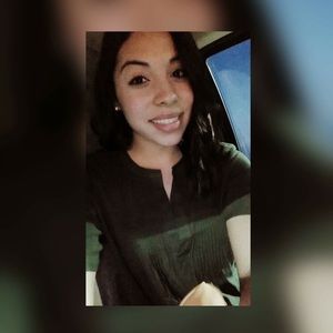 Meet your Posher, Corina