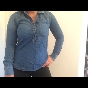 Denim long sleeve top 💙