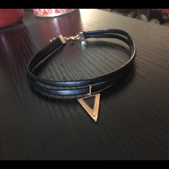 Geometric Double Banded Choker
