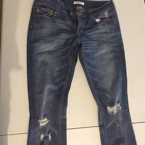 Cute ripped Capri jeans