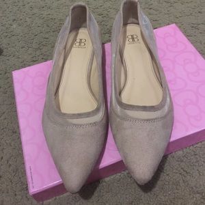 Super cute flats
