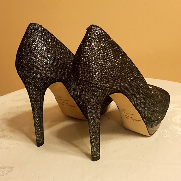 100% Authentic Jimmy Choo Lame Glitter Pump&Clutch - Picture 3 of 4