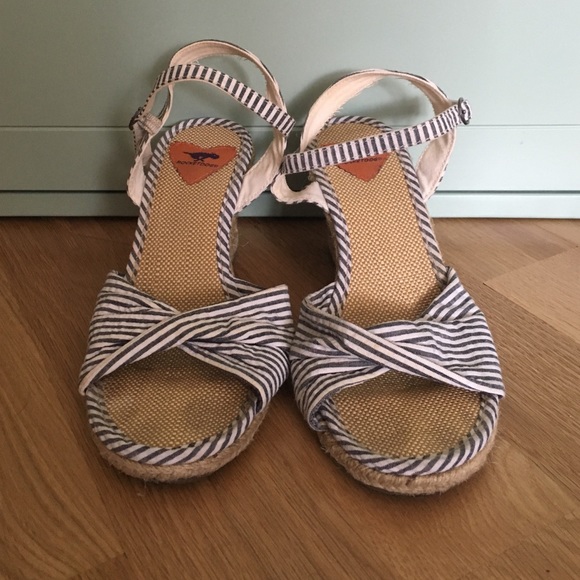 striped 3 1/2" wedges