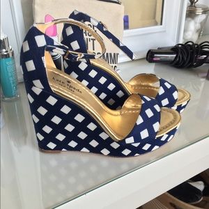Kate Spade Gigham Dabney wedges size 9